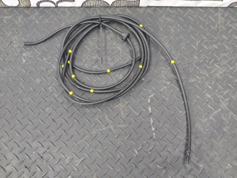 Трубка насоса стеклоомывателя