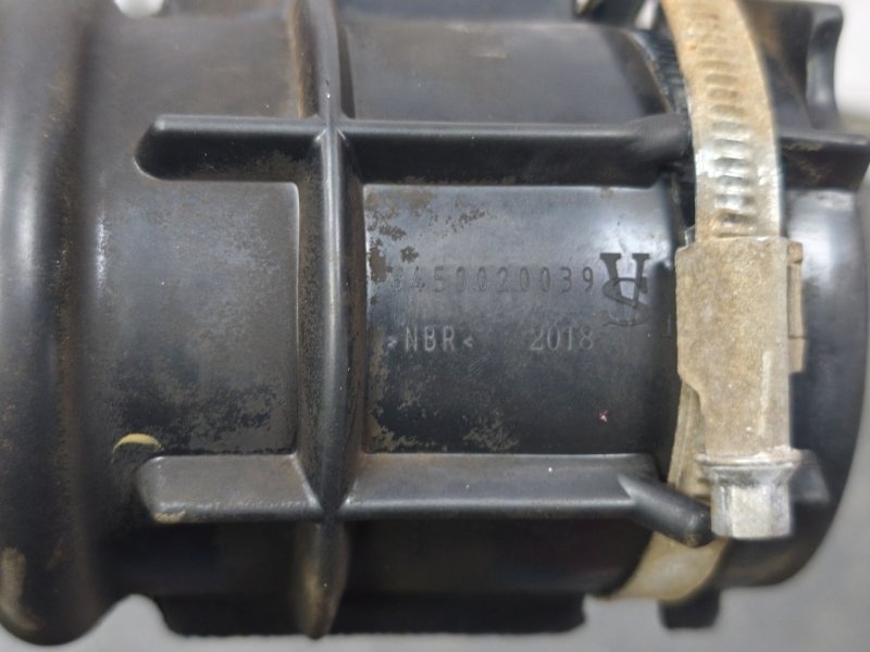 Патрубок воздушного фильтра