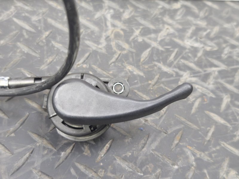 Трос замка капота