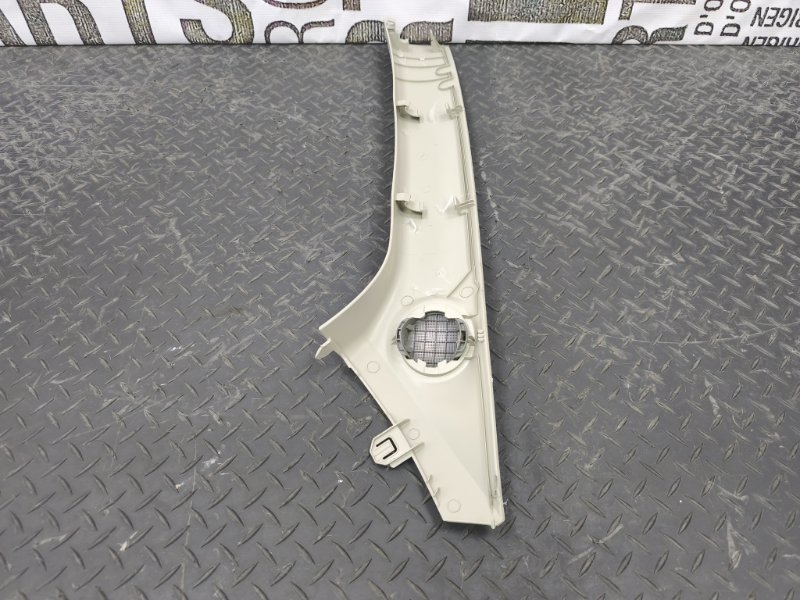 Обшивка стойки