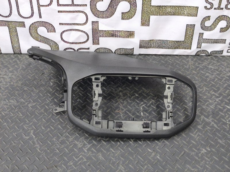 Верхняя накладка торпедо