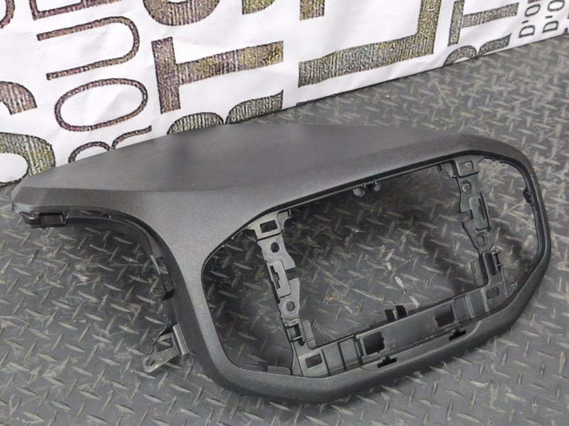 Верхняя накладка торпедо