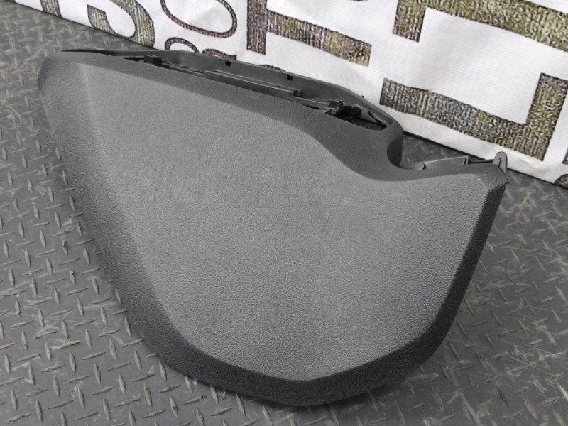 Верхняя накладка торпедо