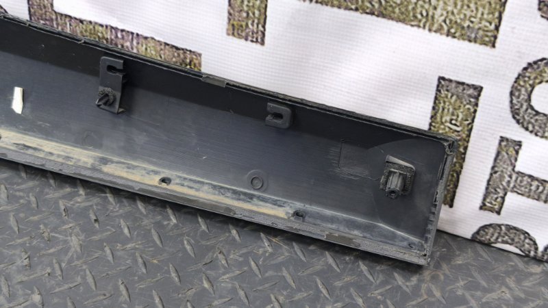 Молдинг двери