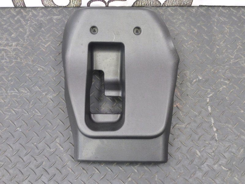 Подрулевой кожух