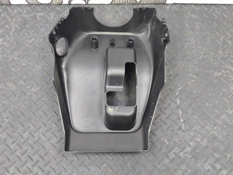 Подрулевой кожух