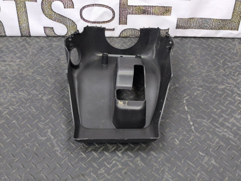 Подрулевой кожух