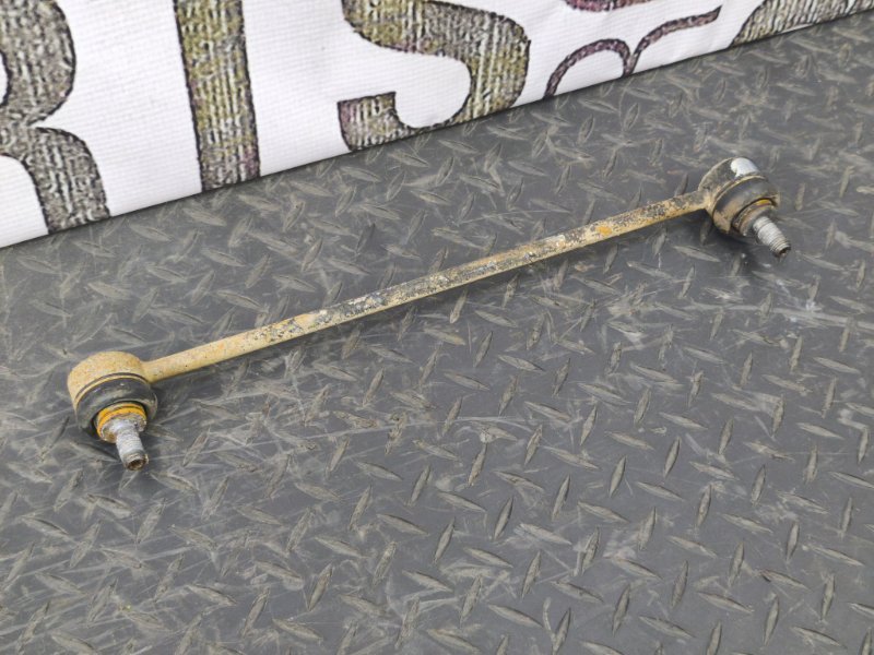 Стойка стабилизатора