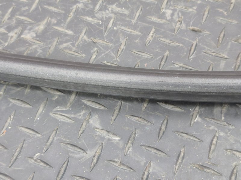 Уплотнитель жабо