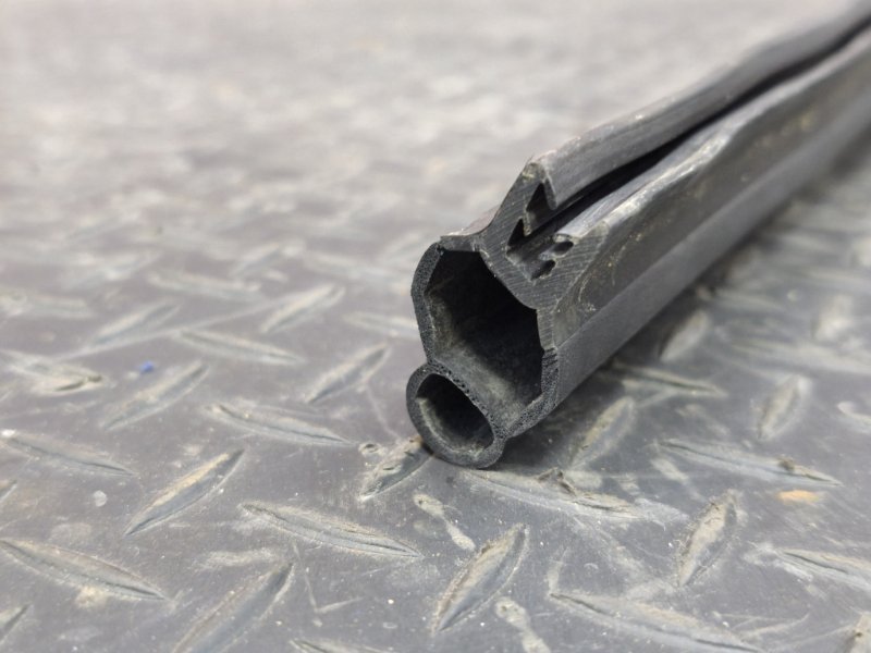 Уплотнитель жабо