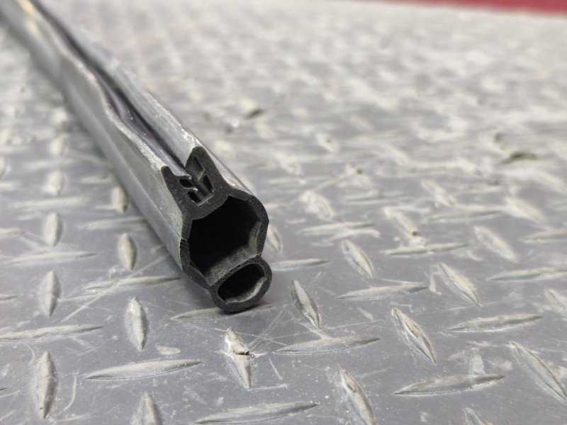 Уплотнитель жабо