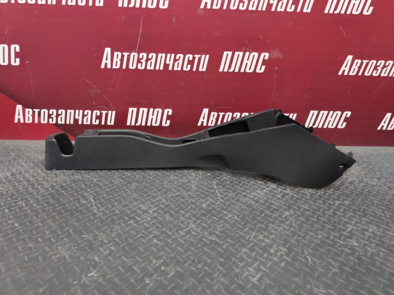 Консоль между сидений