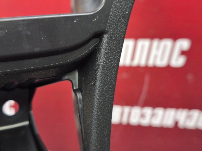 Консоль между сидений