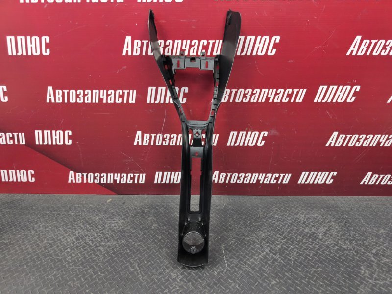 Консоль между сидений