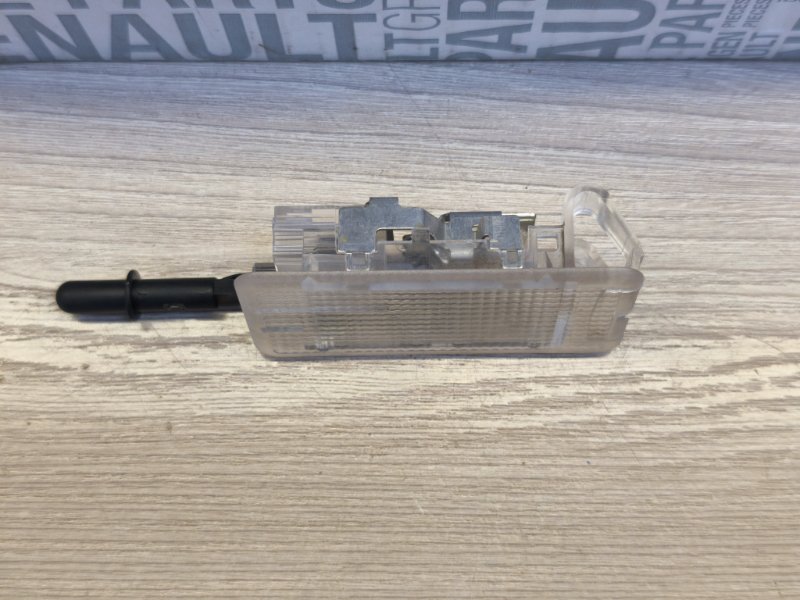 Плафон подсветки багажника