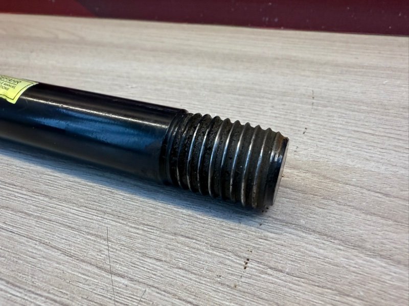 Буксировочный крюк