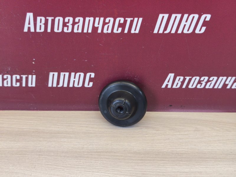 Крепление запасного колеса