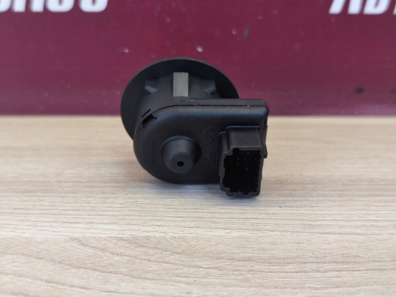 Блок регулировки зеркал