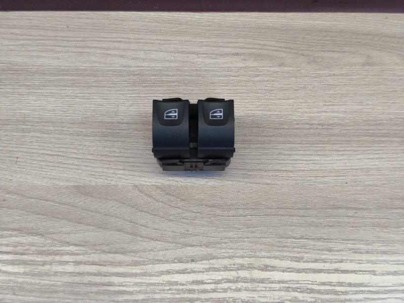 Кнопка стеклоподъемника