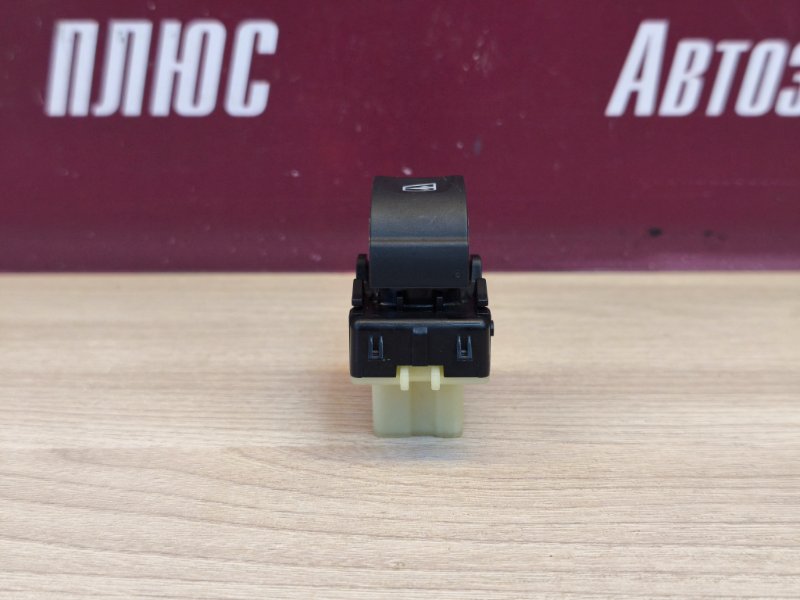 Кнопка стеклоподъемника