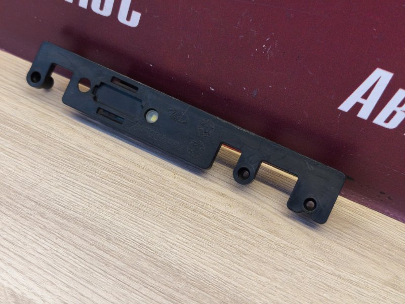 Плафон подсветки салона