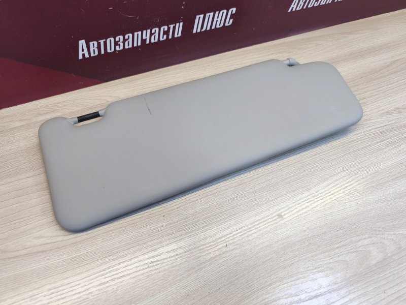 Козырек солнцезащитный