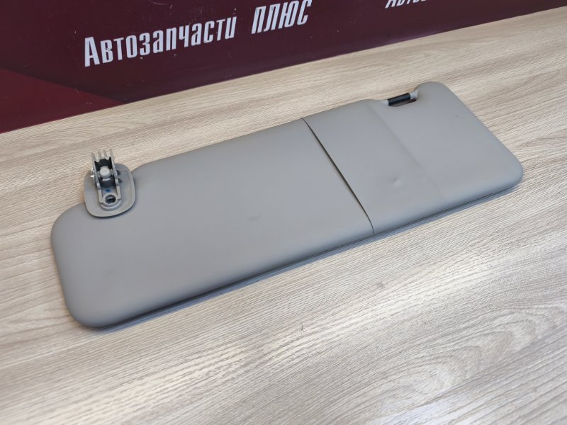 Козырек солнцезащитный