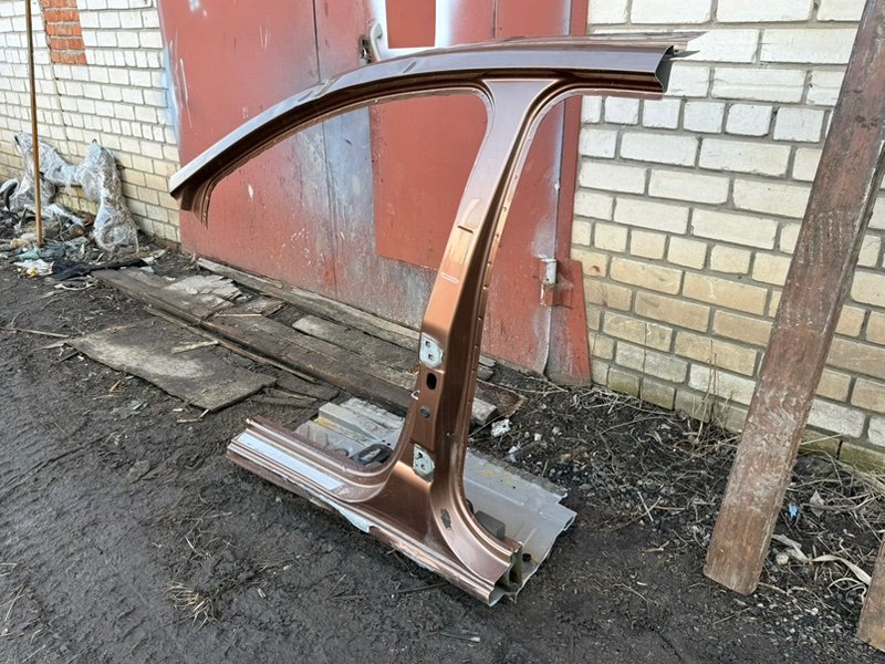 средняя стойка