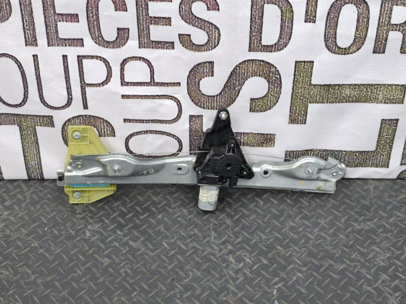 Стеклоподъемник    двери