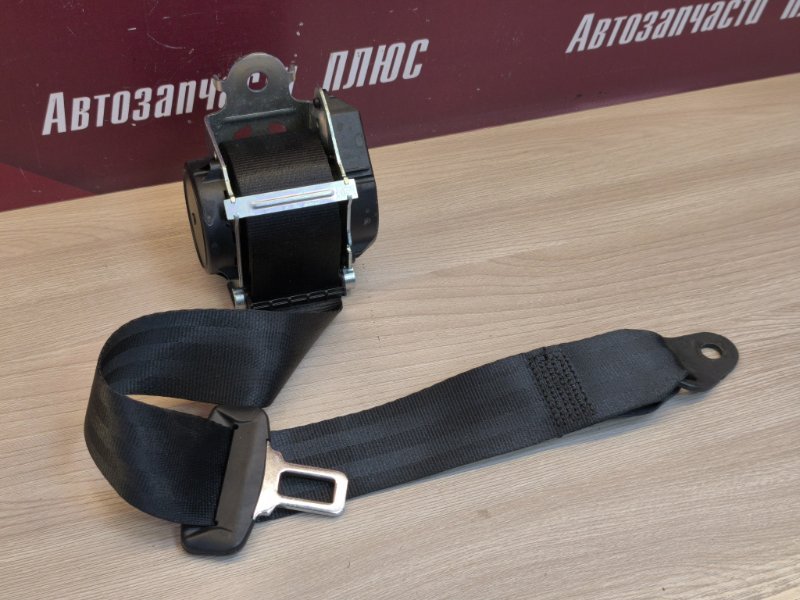 Ремень безопасности