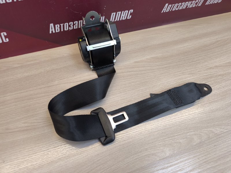 Ремень безопасности