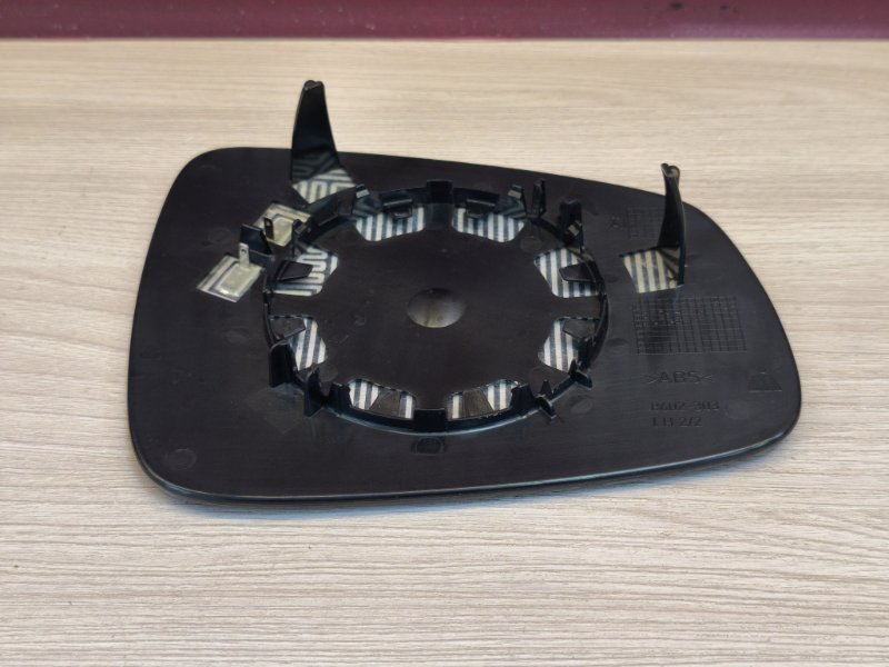 Зеркальный элемент