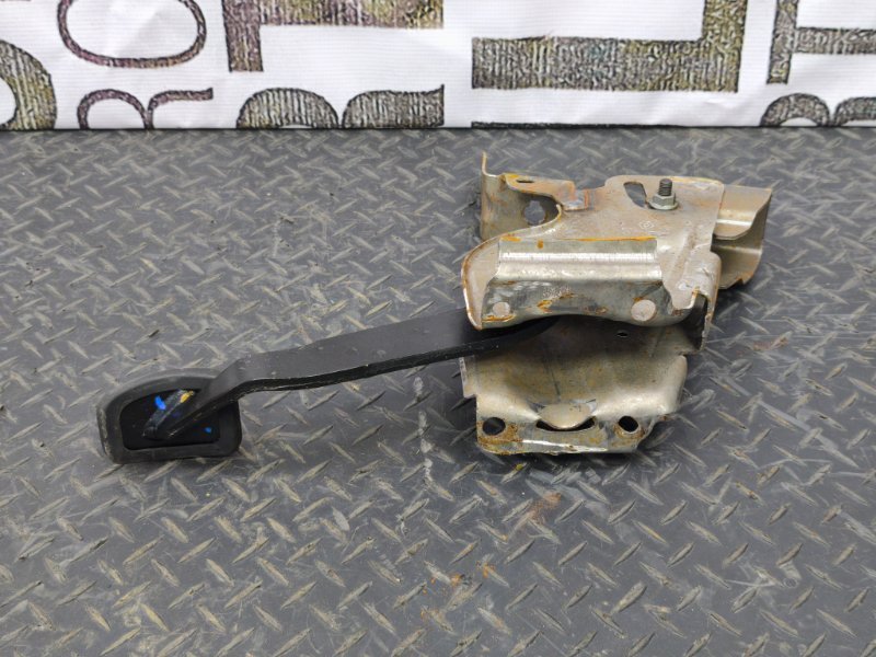 Педаль тормоза