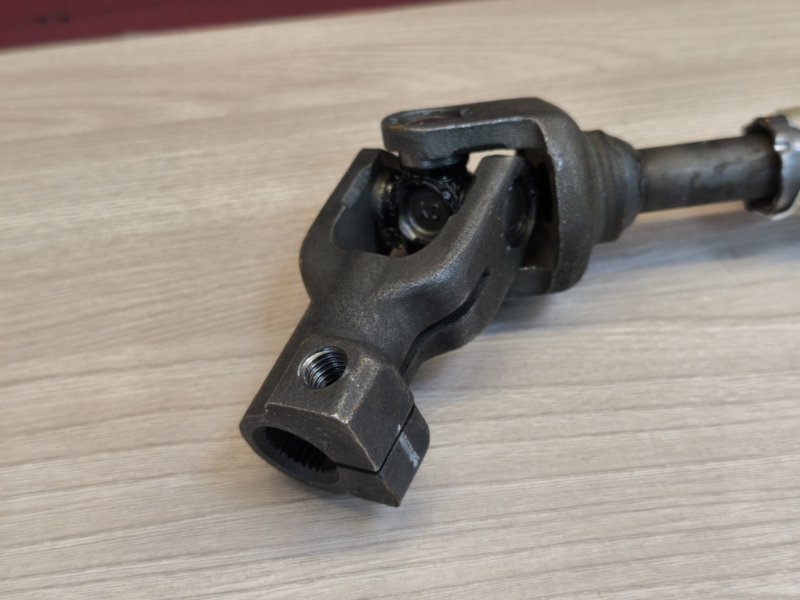 Рулевой карданчик