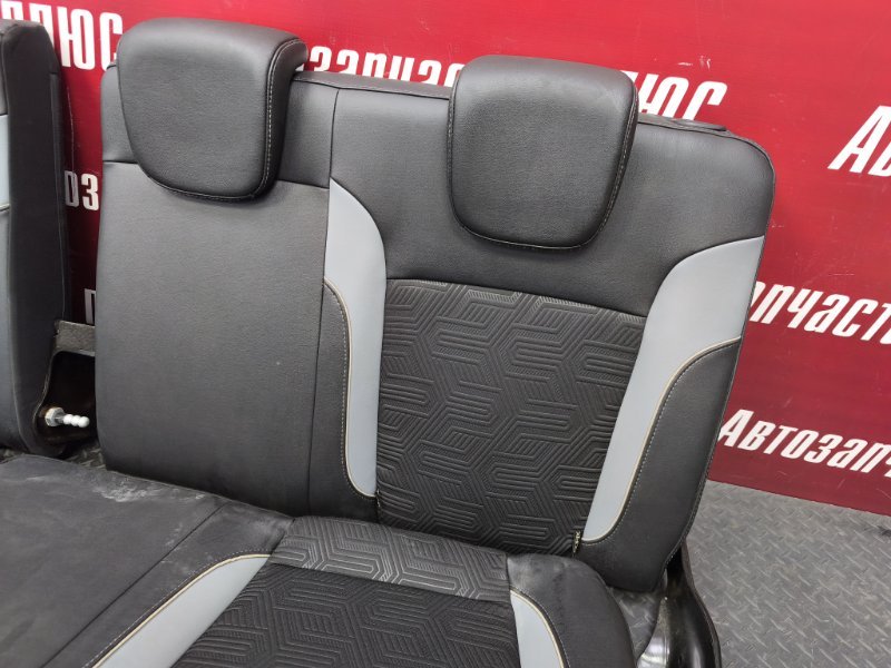 Сиденья комплект