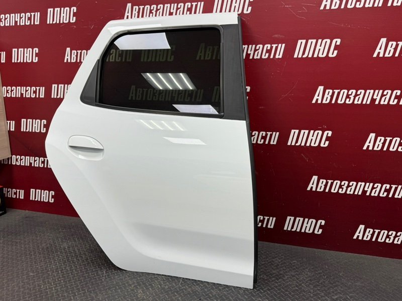 Дверь боковая