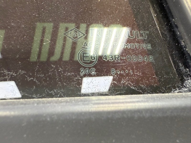 Дверь боковая