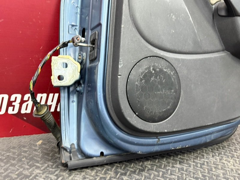 Дверь боковая