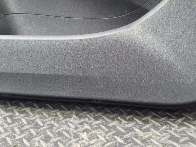 Обшивка боковой двери