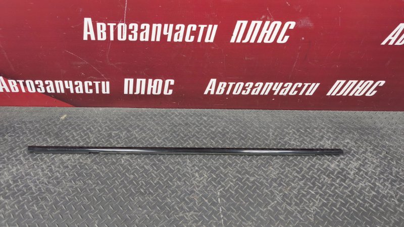 Уплотнитель стекла двери внешний