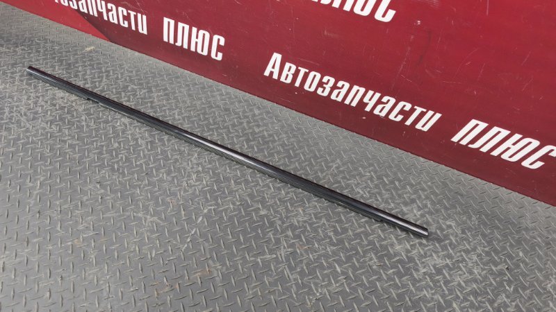 Уплотнитель стекла двери внешний