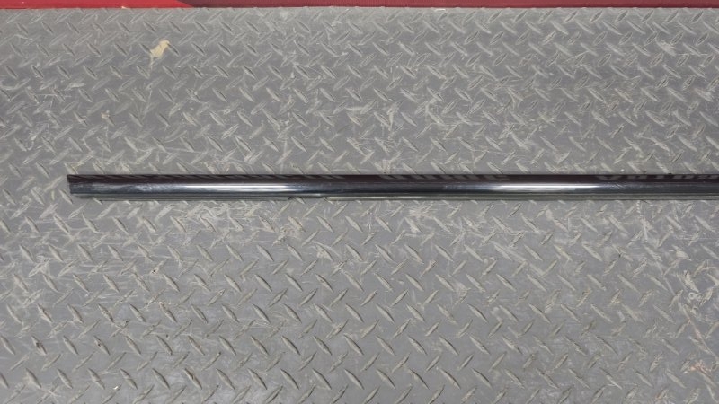 Уплотнитель стекла двери внешний