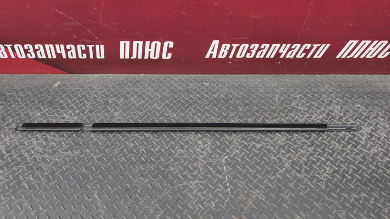 Уплотнитель стекла двери внешний