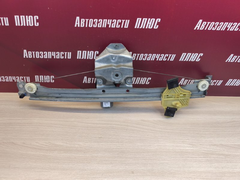 Стеклоподъемник    двери