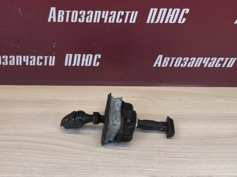 Ограничитель двери