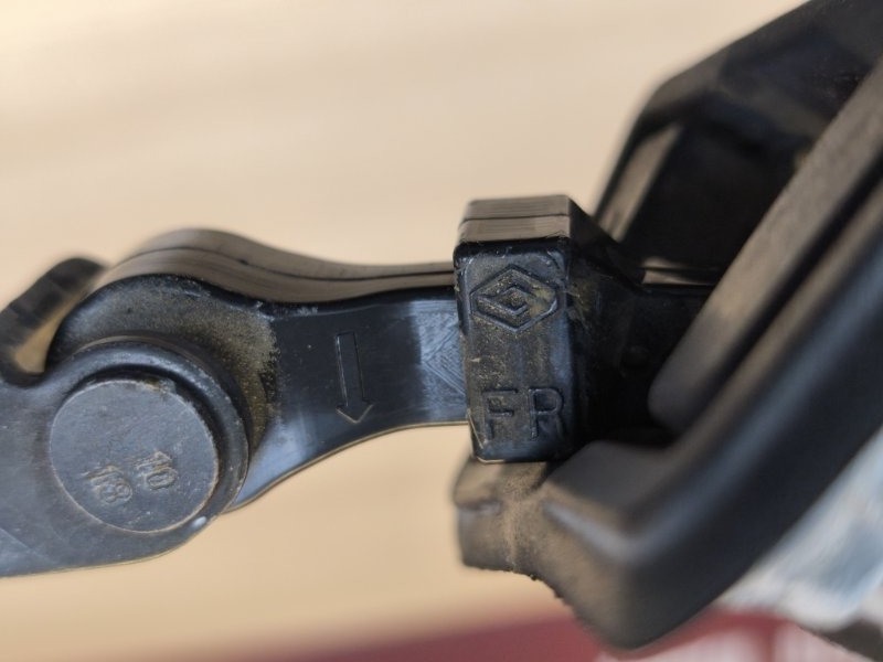 Ограничитель двери