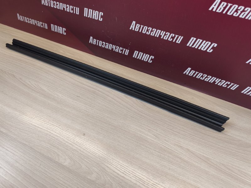 Уплотнитель стекла двери внутренний