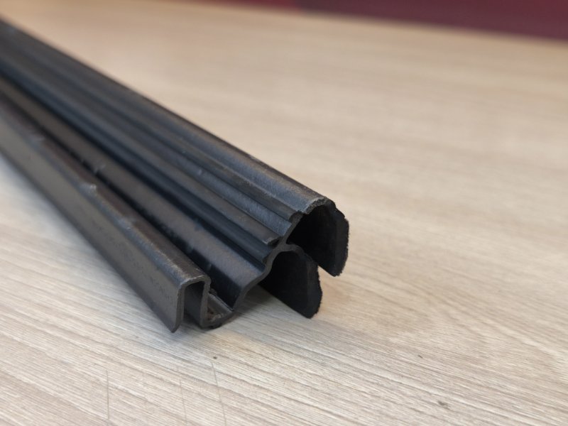 Уплотнитель стекла двери внутренний