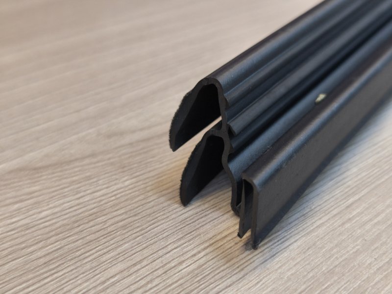 Уплотнитель стекла двери внутренний