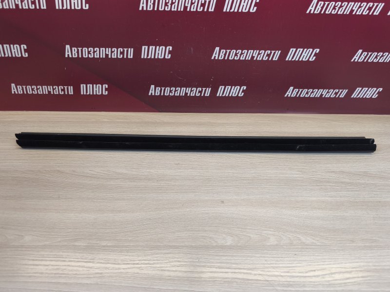 Уплотнитель стекла двери внутренний